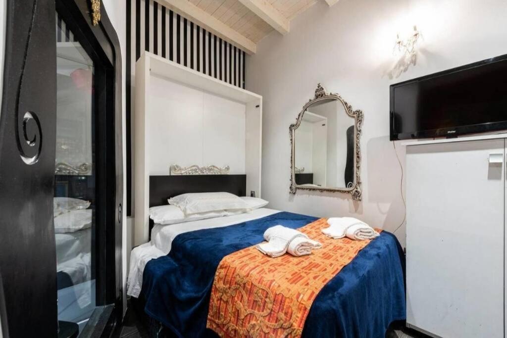 Apt 2 In The Historic Center Бари Екстериор снимка